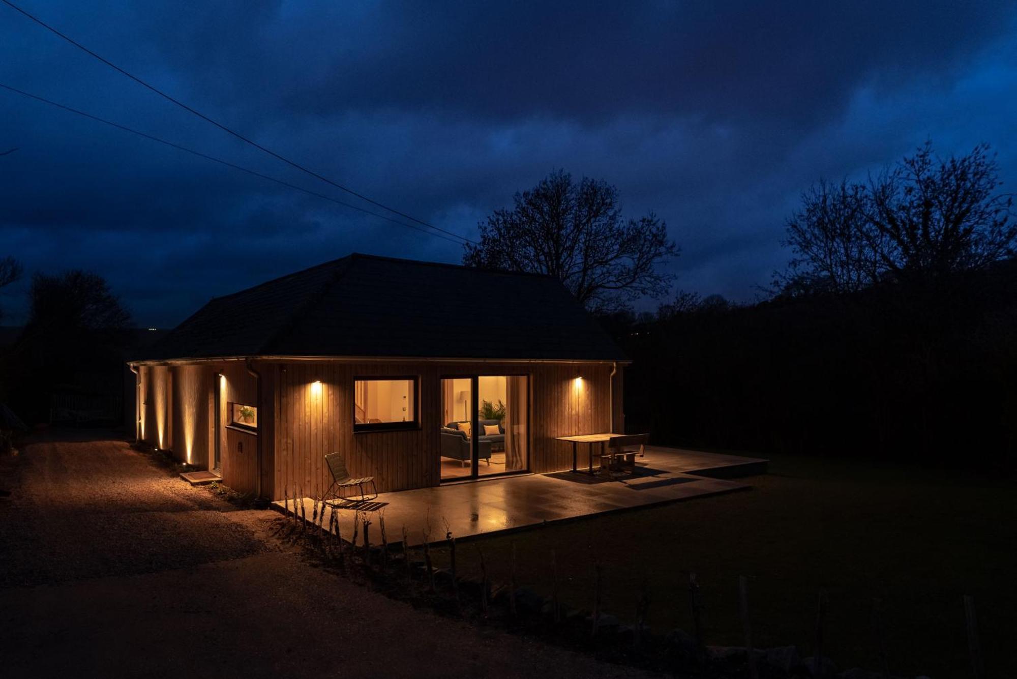 Sunnybrook - A Luxurious Carbon Neutral House Close To Beach, 샬돈 외부 사진
