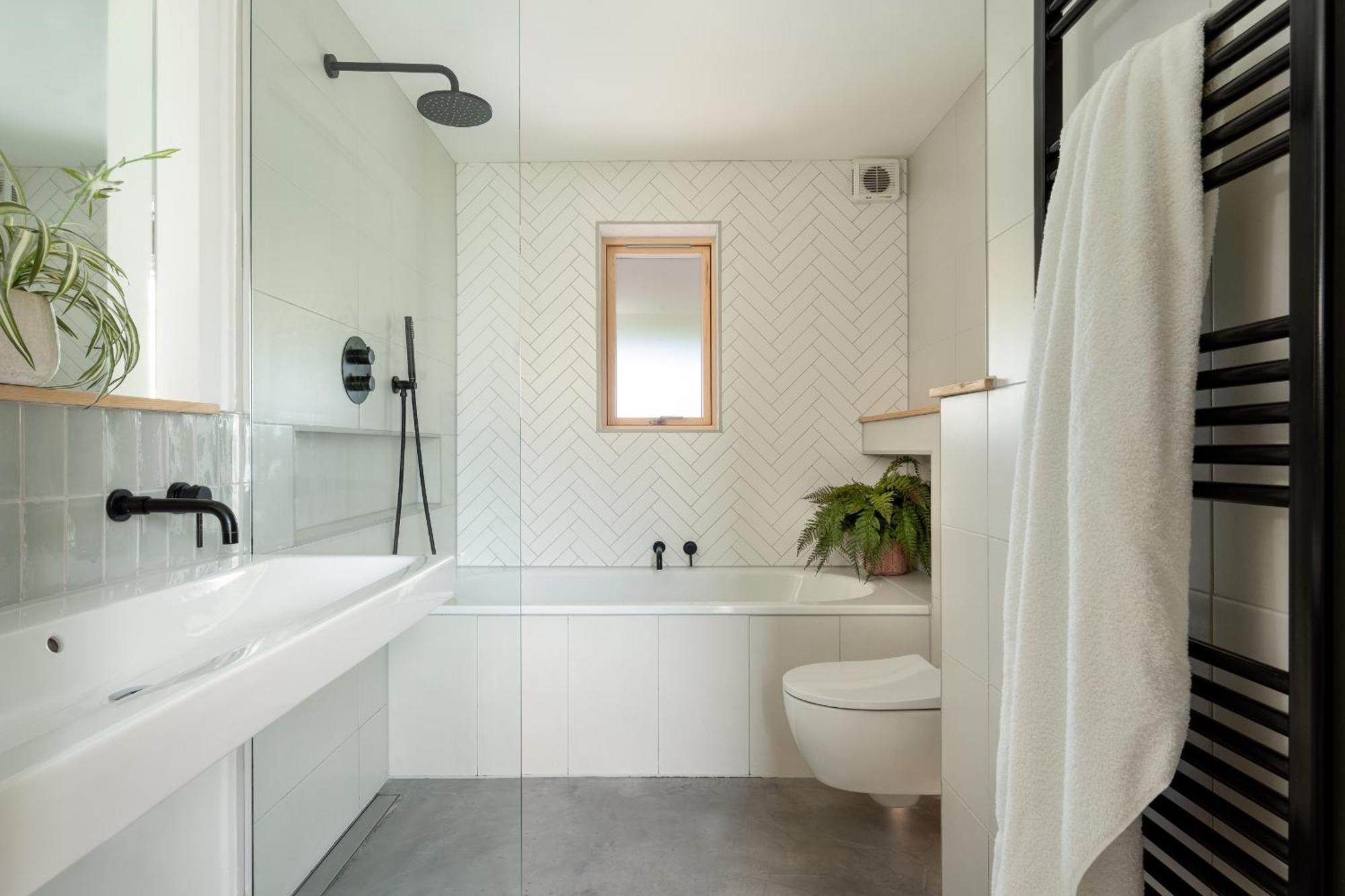 Sunnybrook - A Luxurious Carbon Neutral House Close To Beach, 샬돈 외부 사진