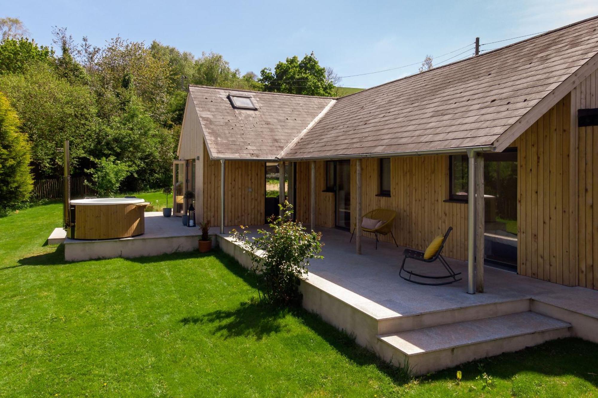 Sunnybrook - A Luxurious Carbon Neutral House Close To Beach, 샬돈 외부 사진