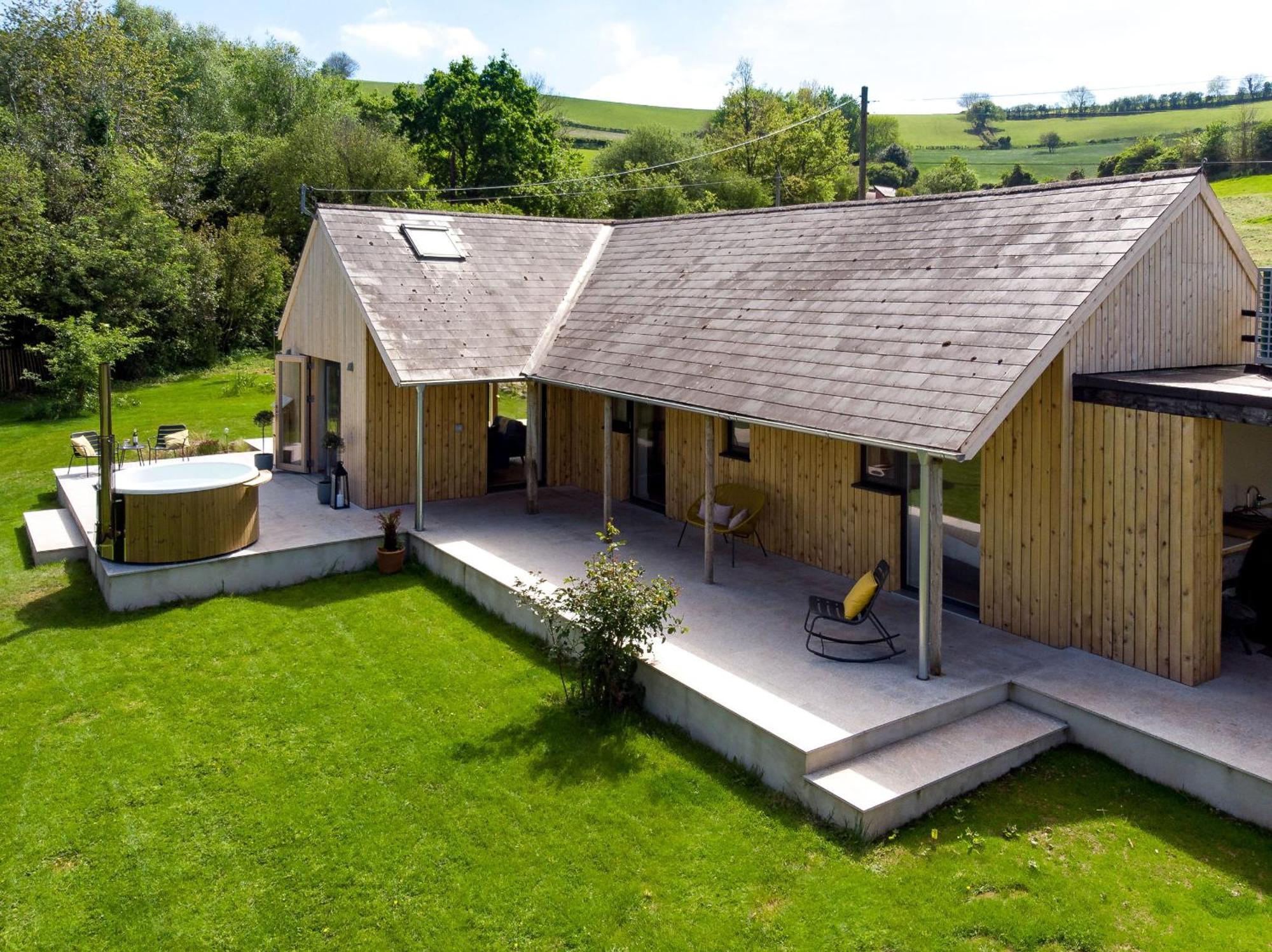 Sunnybrook - A Luxurious Carbon Neutral House Close To Beach, 샬돈 외부 사진